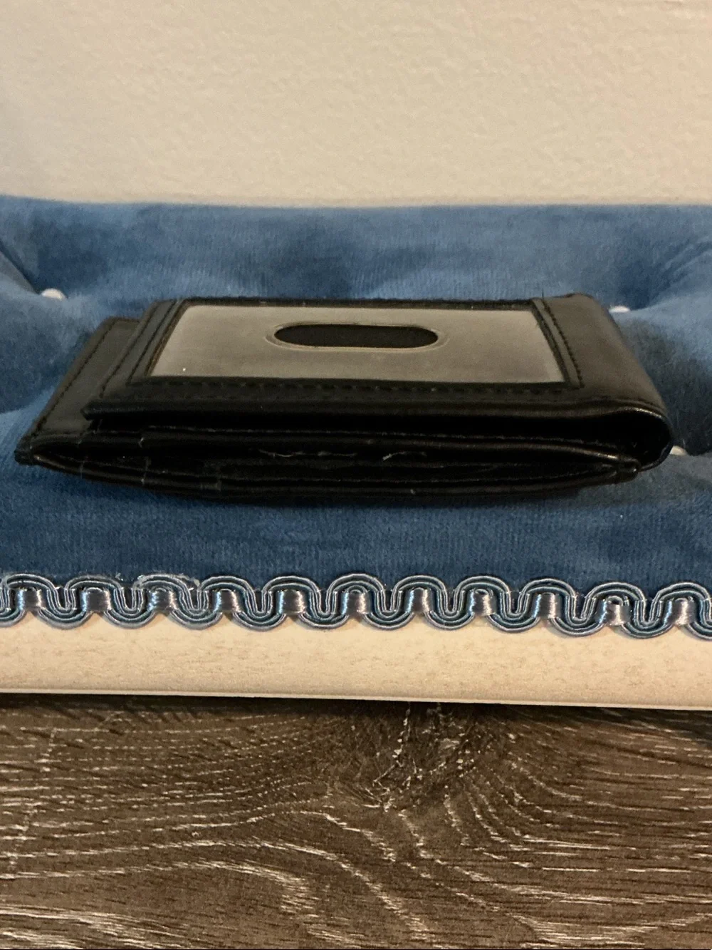 Goodfellow & Co Black Leather Card Holder with Multiple Slots ID Window
